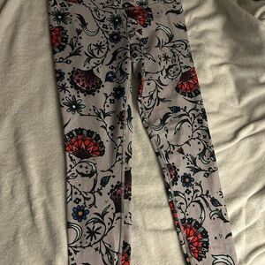 Nike Gray Floral Patterned Leggings